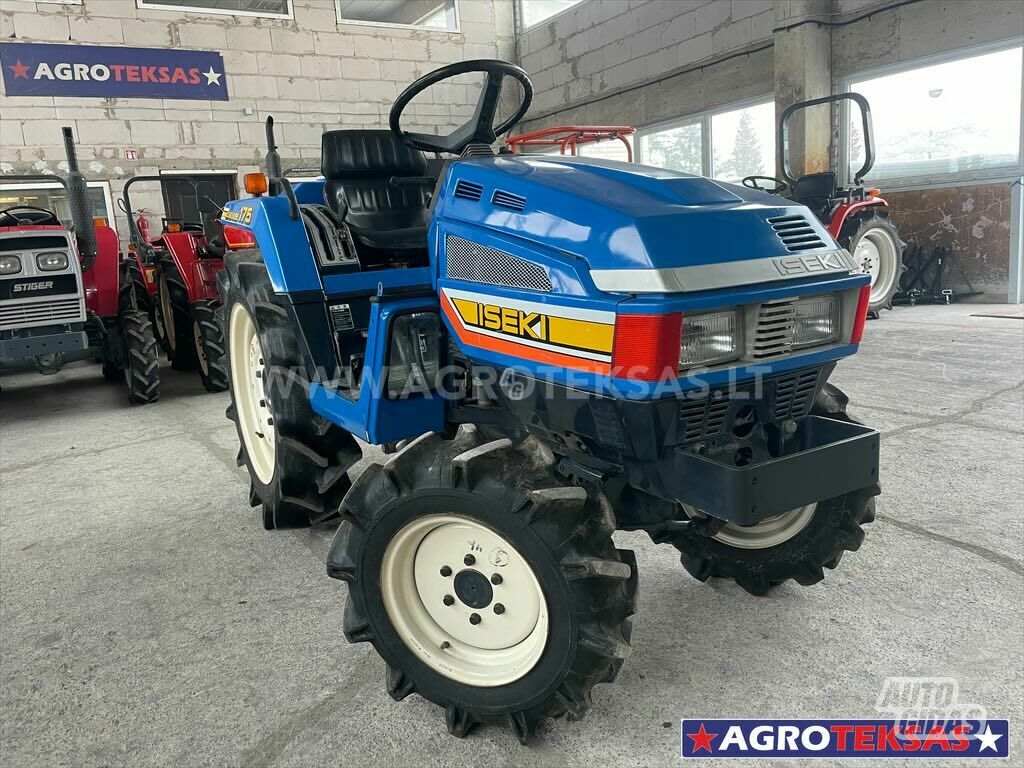Kubota 2000 y Tractor