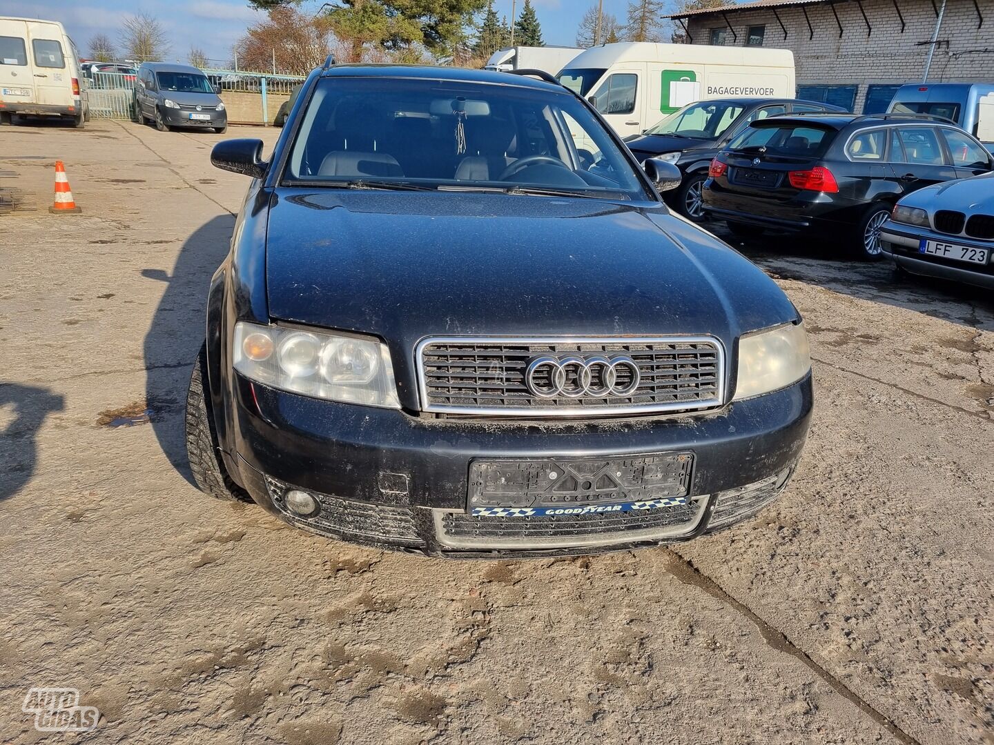 Audi A4 2002 y parts