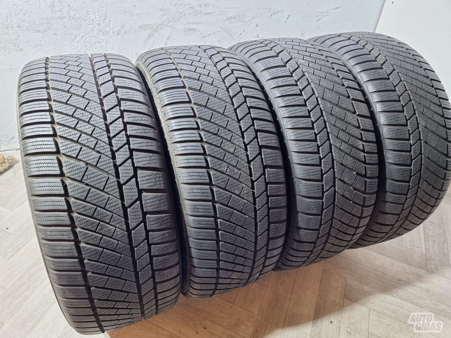 Continental 7-8mm R18 winter tyres passanger car