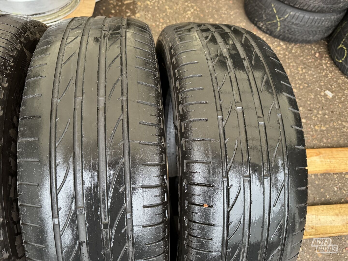 Bridgestone Siunciam,2020m 4mm R17 summer tyres passanger car
