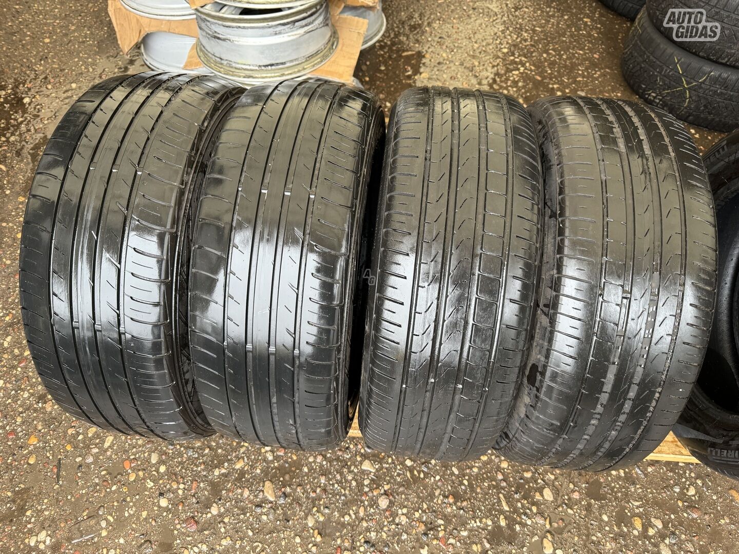 Pirelli Siunciam, 4-5mm R17 summer tyres passanger car