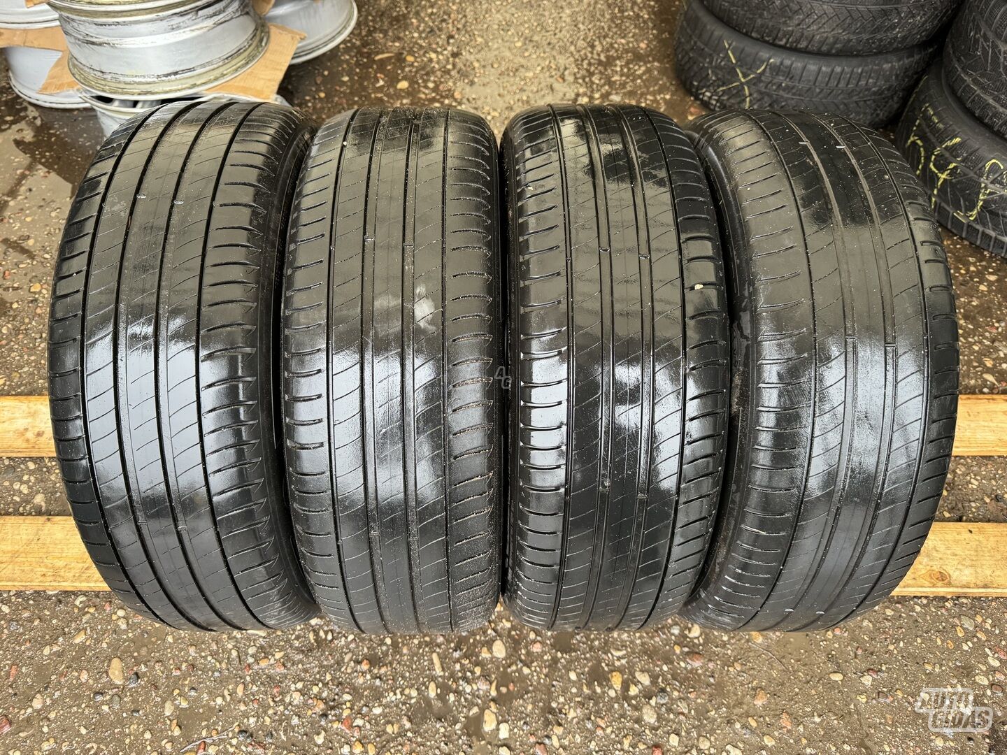 Michelin Siunciam, 4-5mm R17 summer tyres passanger car