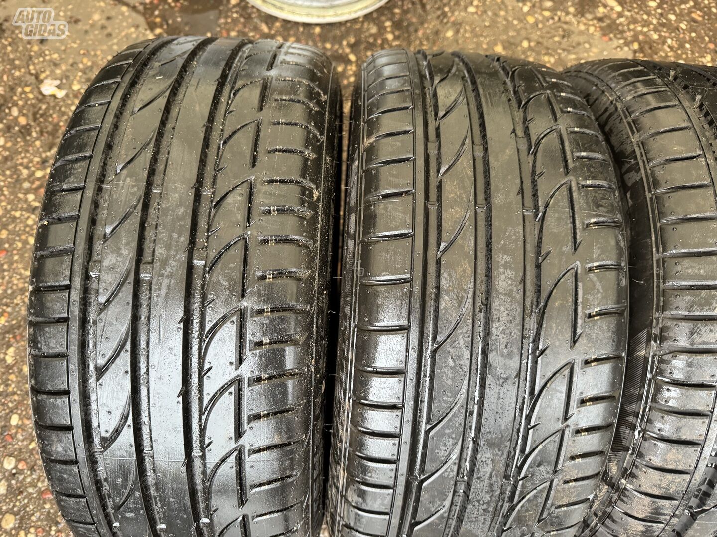 Bridgestone Siunciam, 8mm 2018m R17 summer tyres passanger car