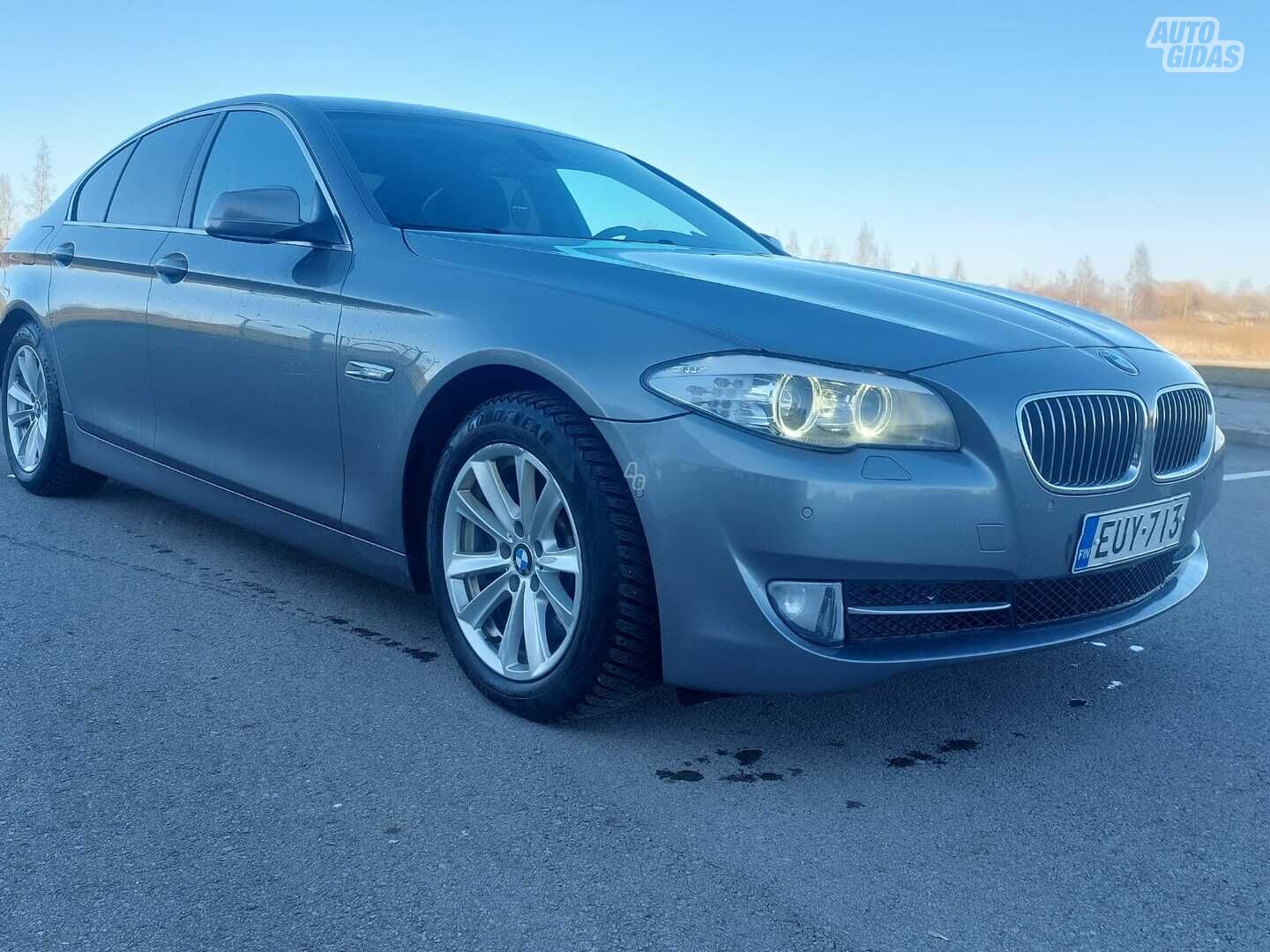 Bmw 520 2012 г Седан