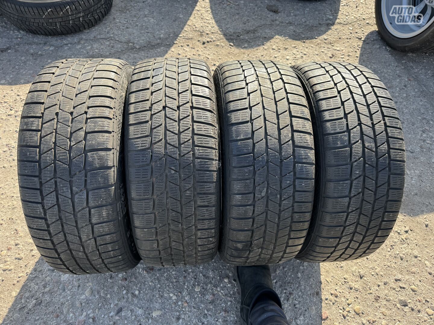 Continental Siunciam, 5-6mm 2019 R17 universal tyres passanger car