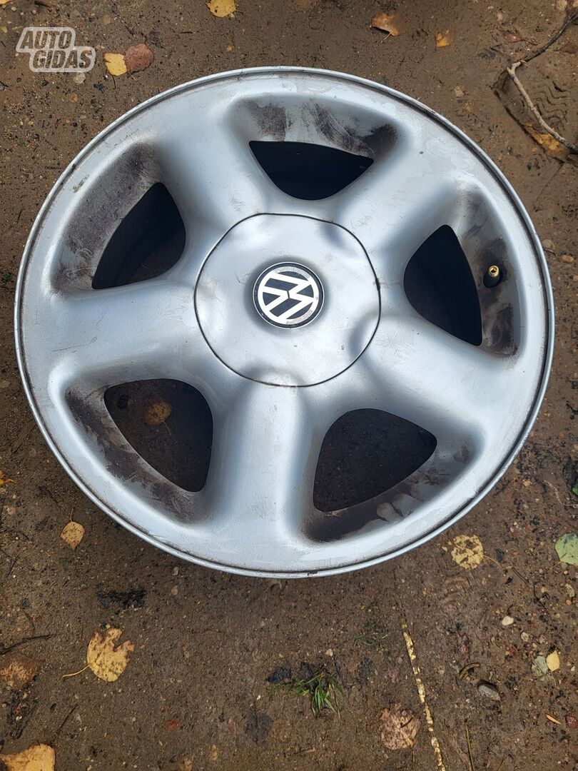 Volkswagen Passat R15 литые диски