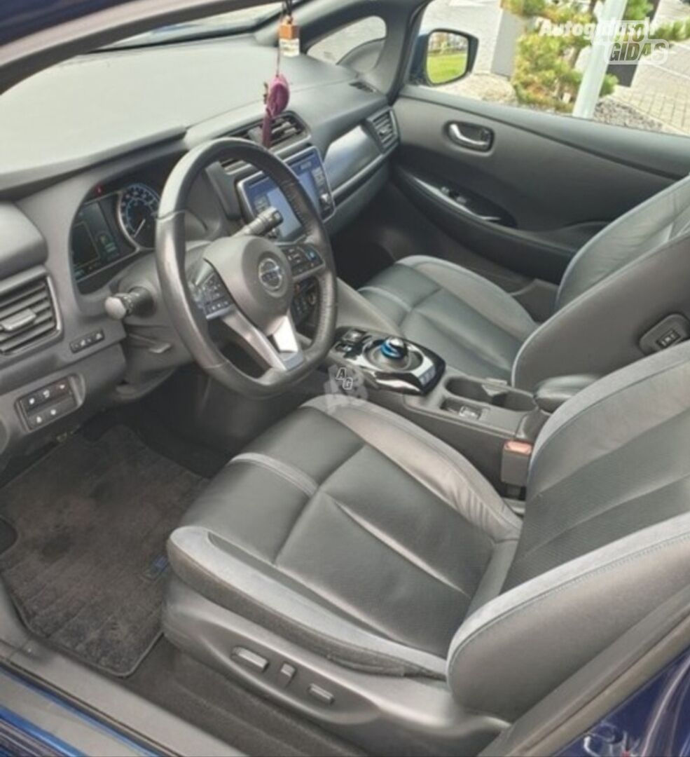 Nissan Leaf 2018 y Hatchback