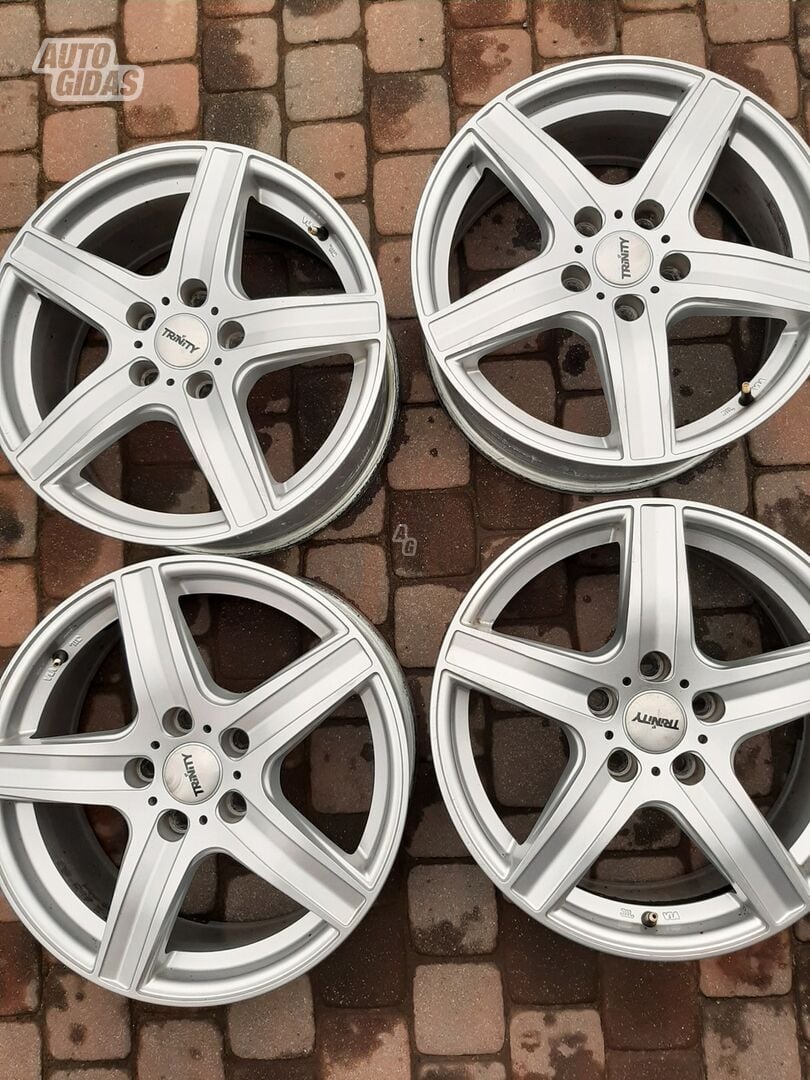 Light alloy R17 rims