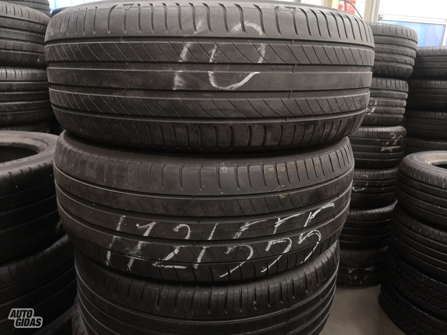 R17 summer tyres passanger car