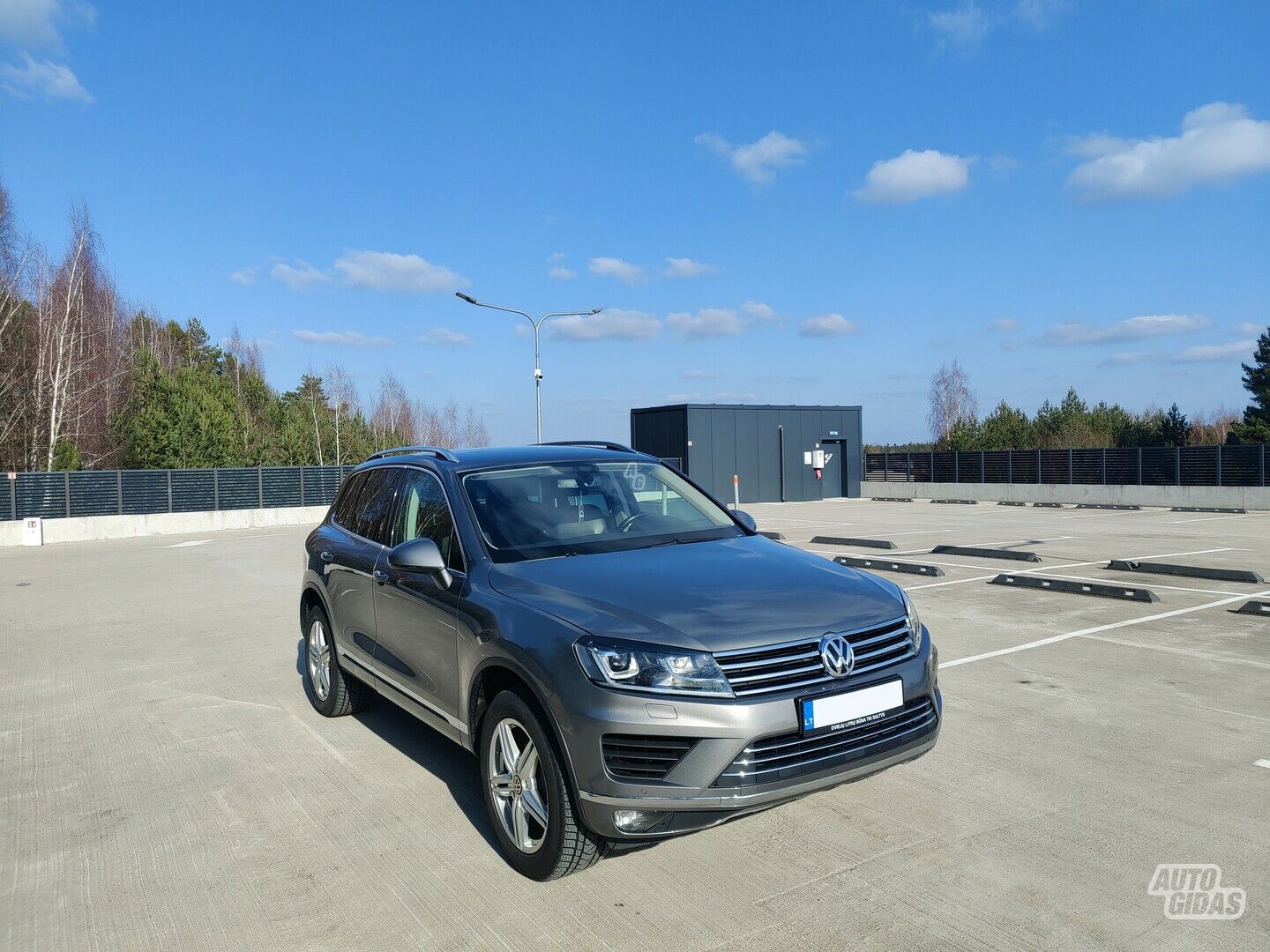 Volkswagen Touareg 2015 m Visureigis
