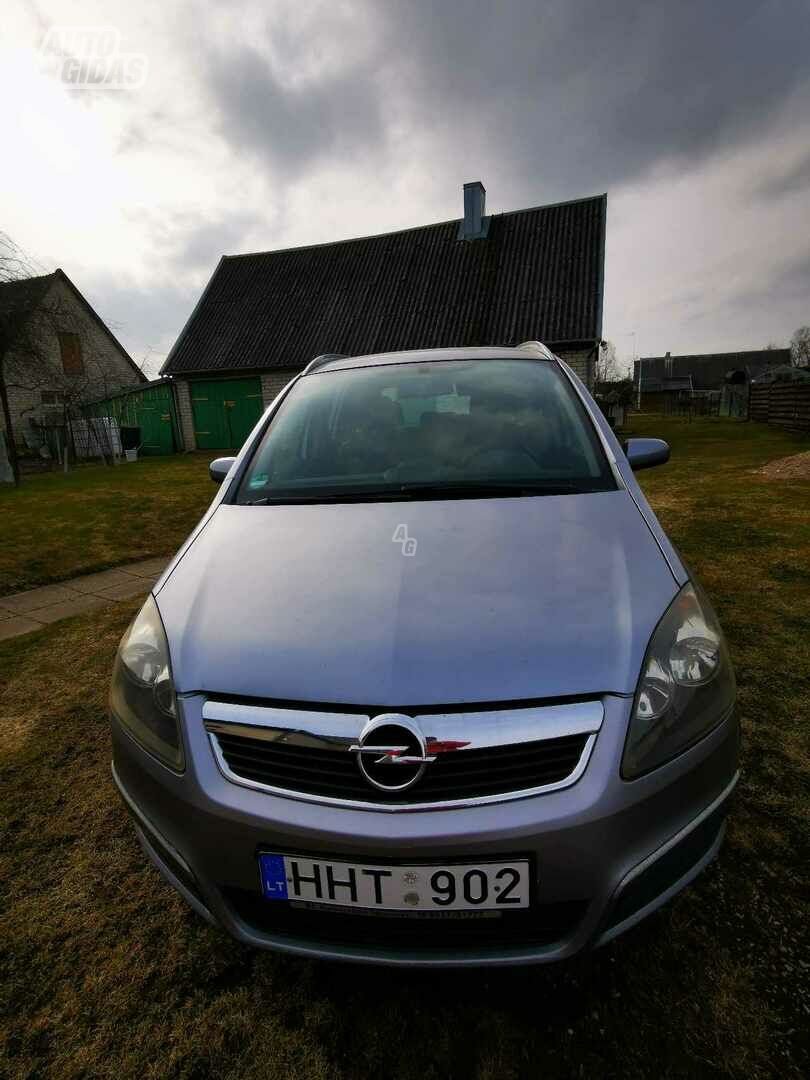 Opel Zafira B 2006 г