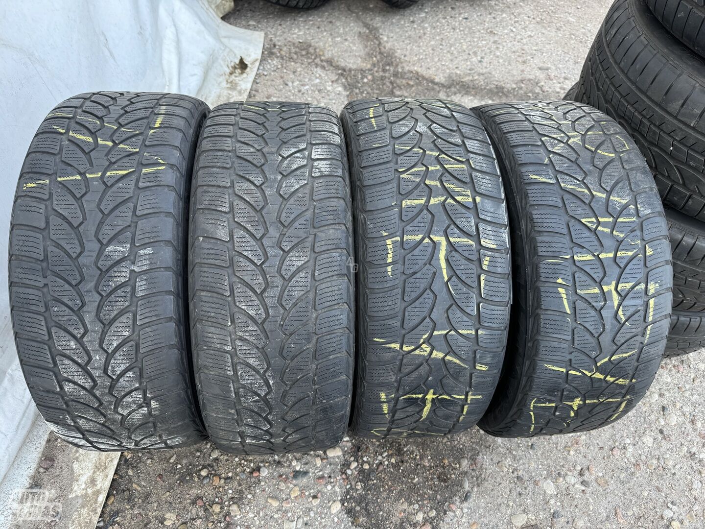 Bridgestone Siunciam, 2018m 4mm R17 universal tyres passanger car