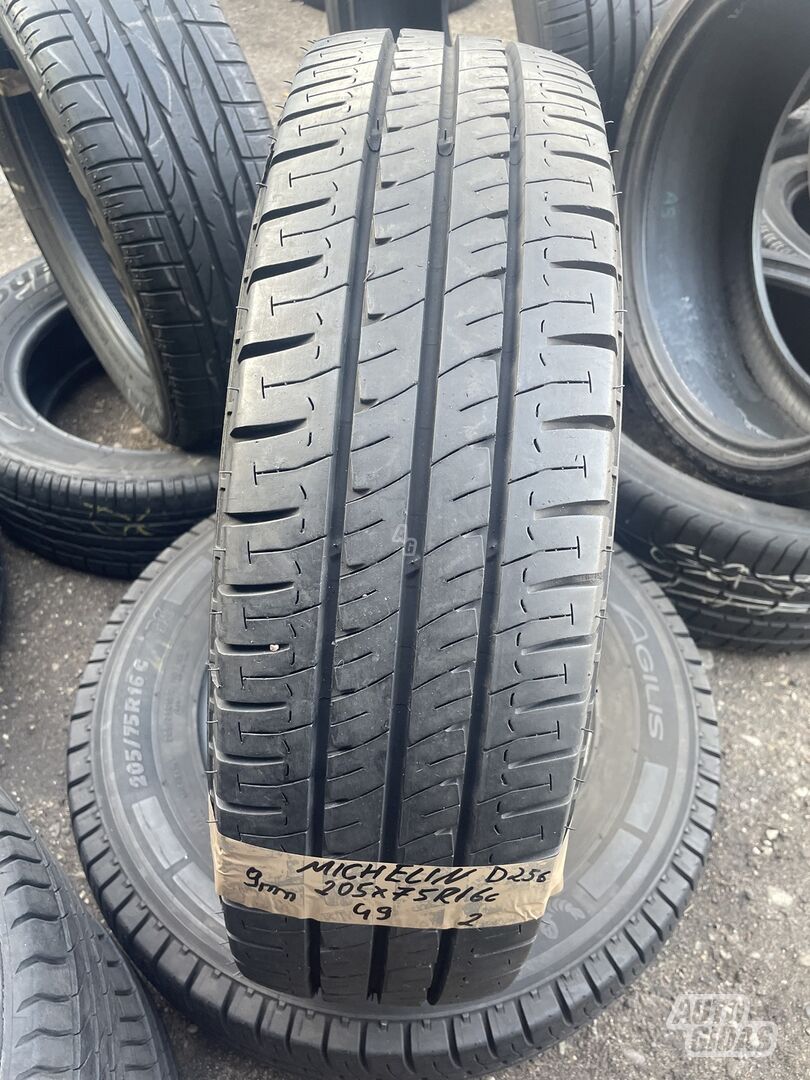 Michelin R16C summer tyres minivans