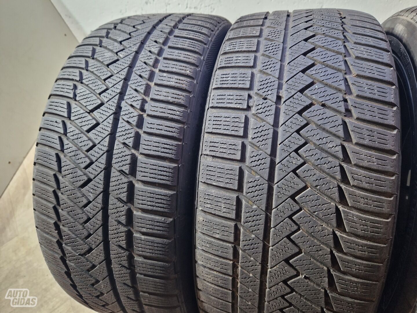 Continental 5mm R18 winter tyres passanger car