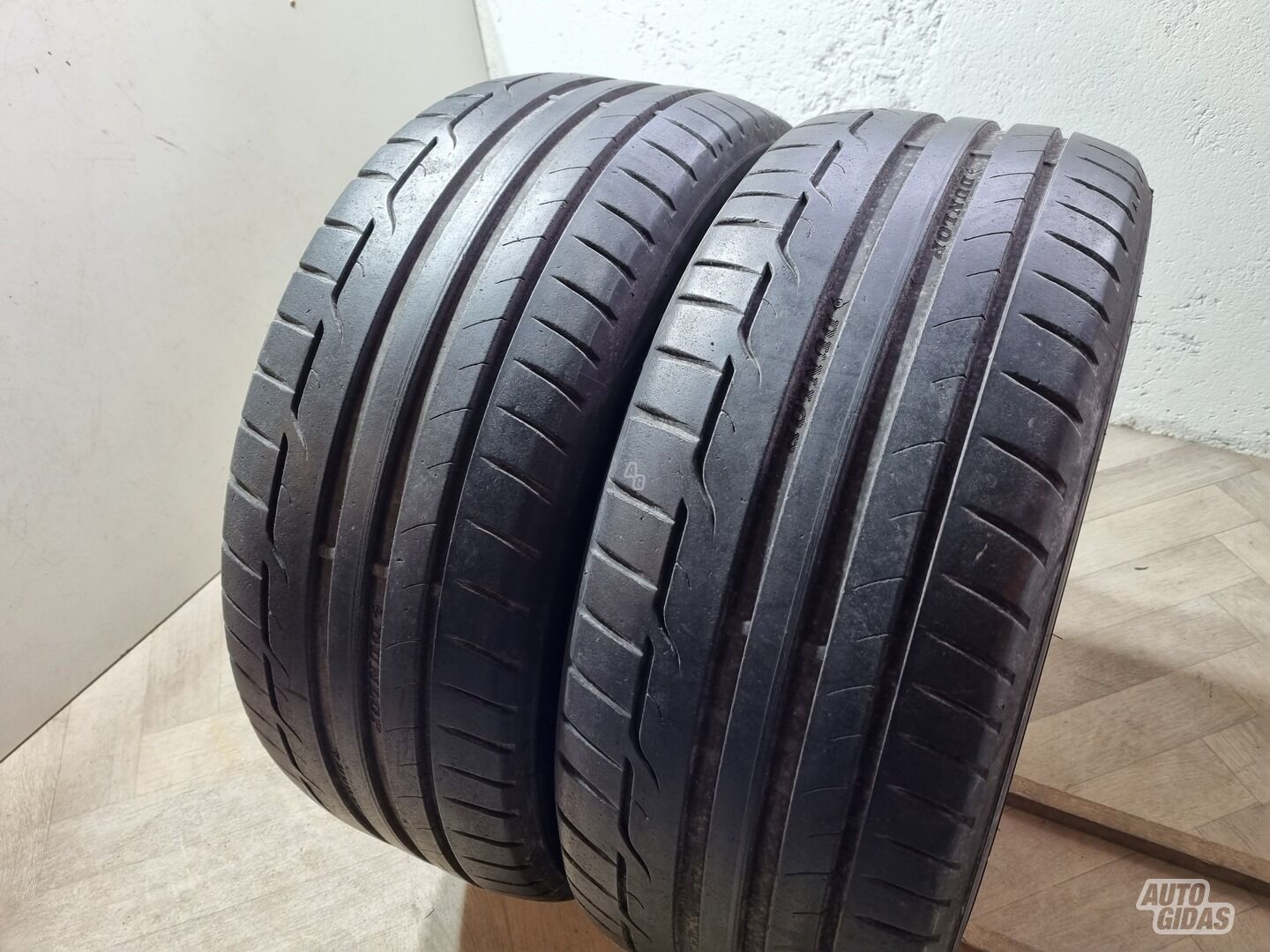 Dunlop 5-6mm R18 summer tyres passanger car