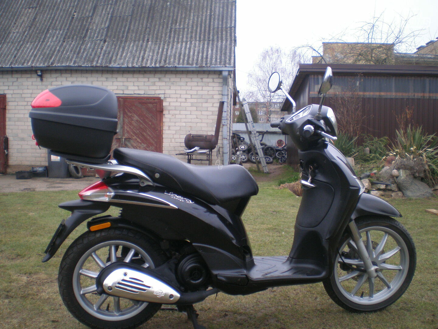 Piaggio Liberty 2015 y Scooter / moped