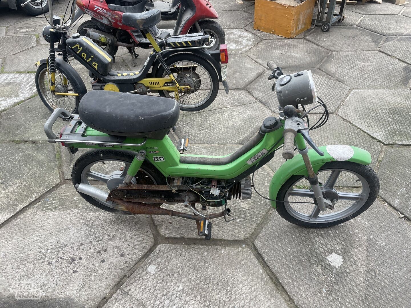 Piaggio Vespa 1992 y Scooter / moped