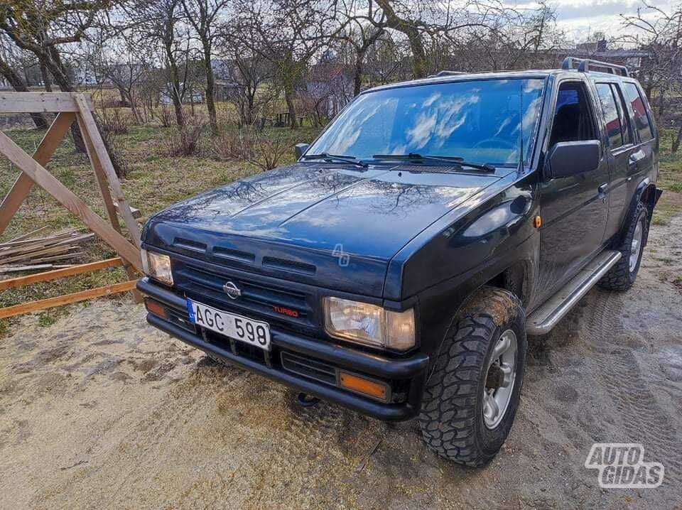 Nissan Terrano 1992 m Visureigis / Krosoveris