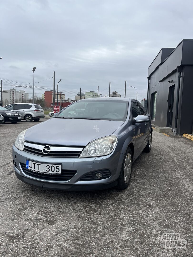 Opel Astra 2005 m Coupe