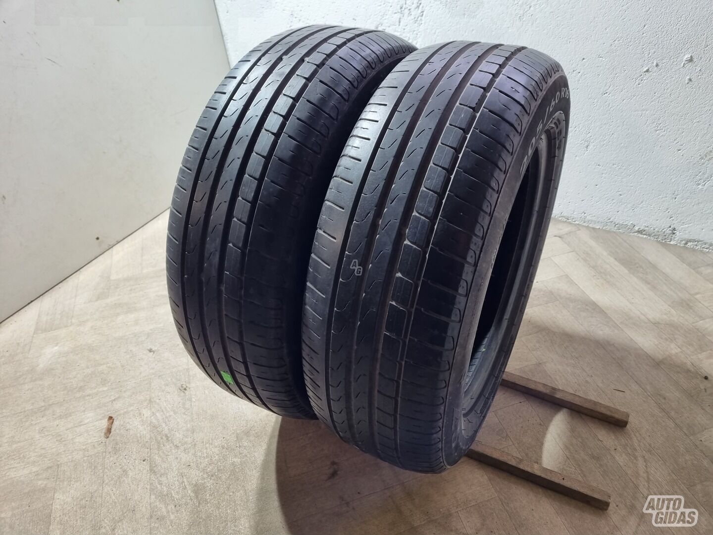 Pirelli 4-5mm R16 summer tyres passanger car