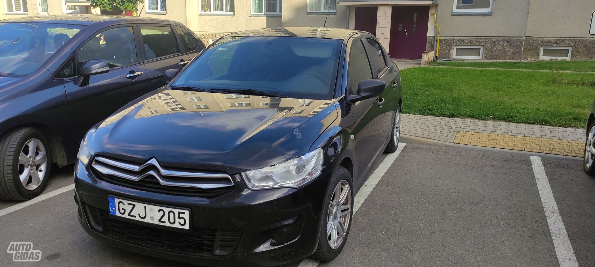 Citroen C-Elysée 2013 y Sedan