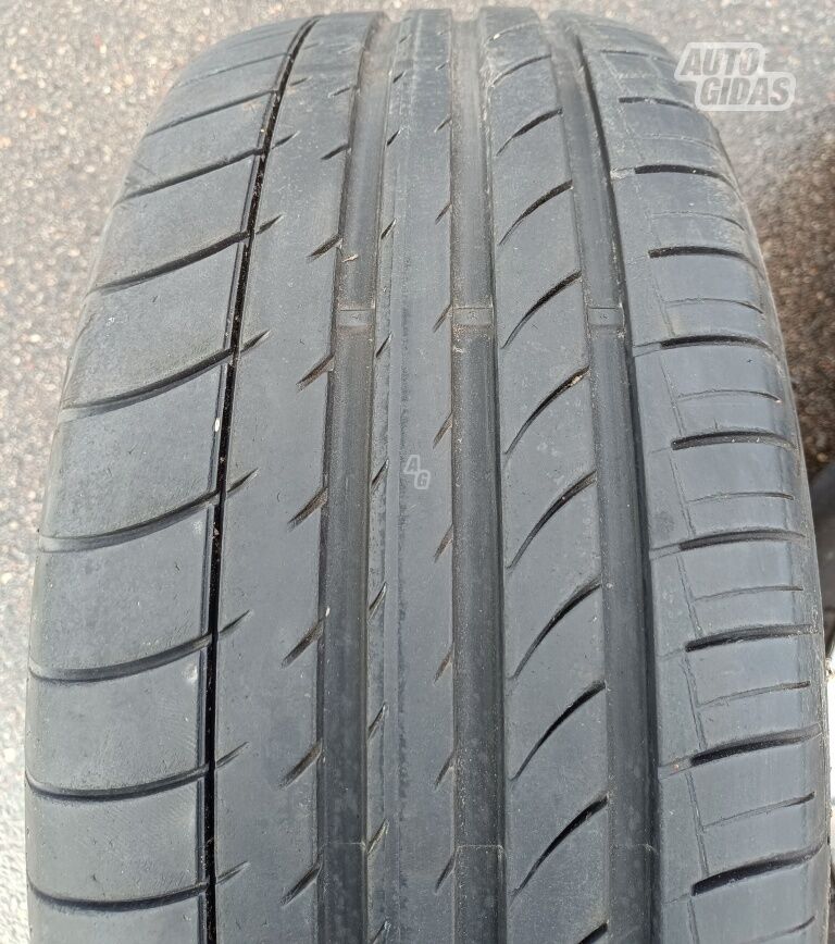 Dunlop R19 summer tyres passanger car