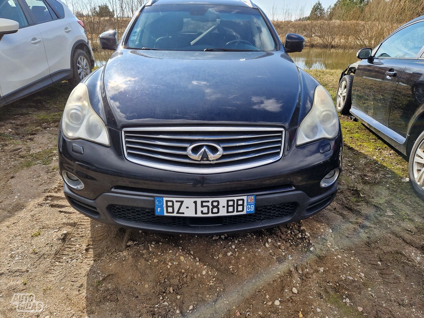 Infiniti Ex30 2012 m dalys