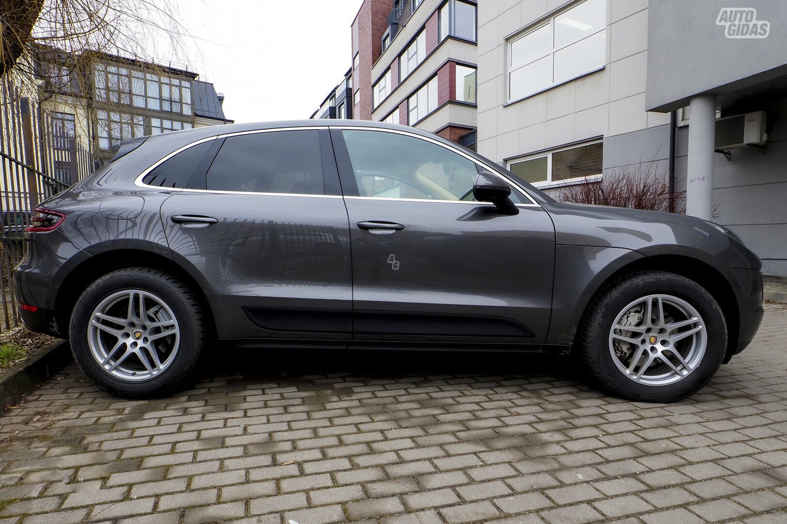 Porsche Macan 2015 y Off-road / Crossover