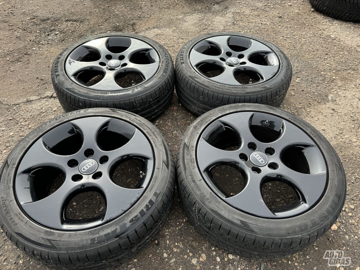 Audi R17 light alloy rims