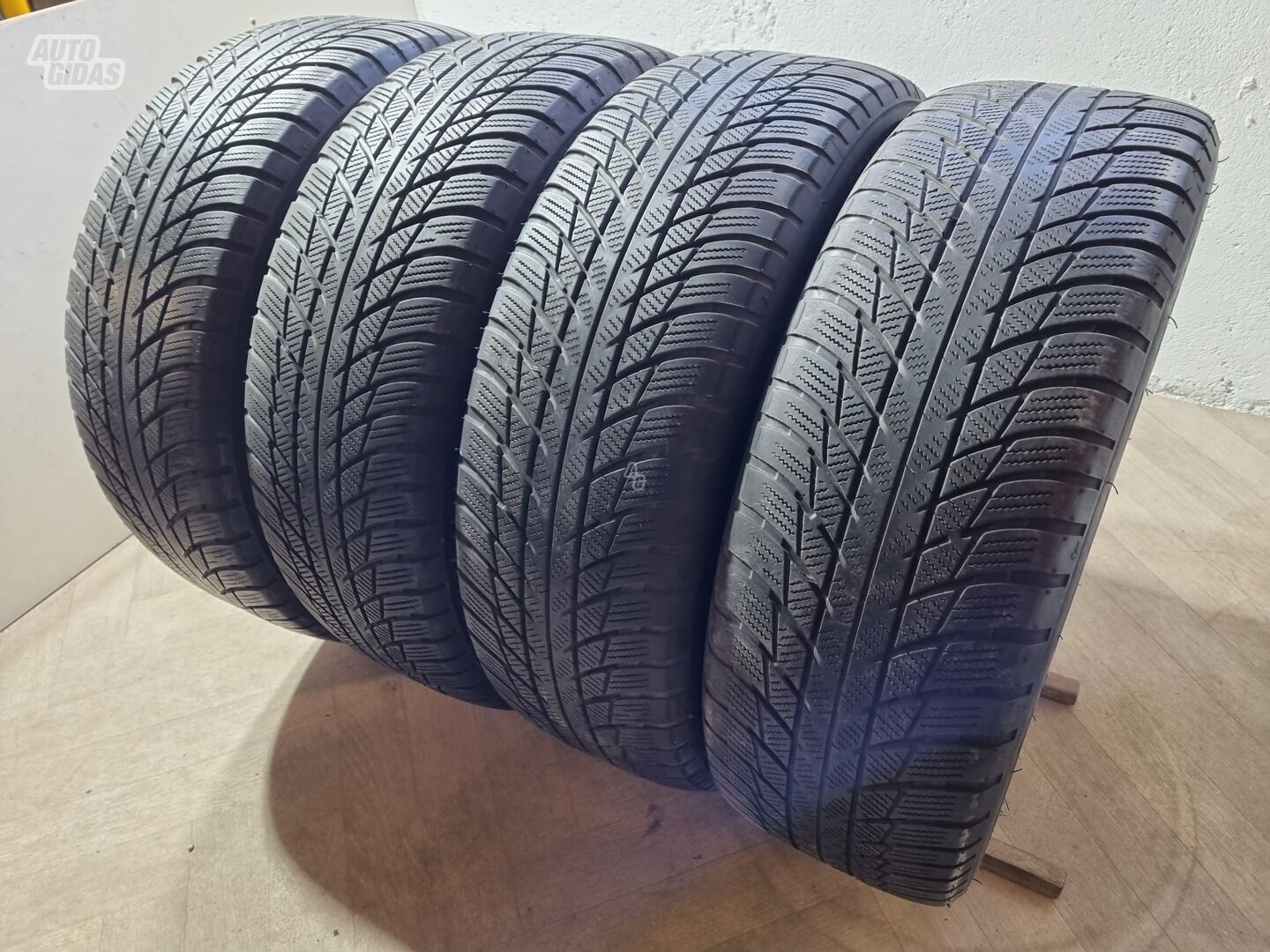 Bridgestone 5mm, 2018m R17 universal tyres passanger car