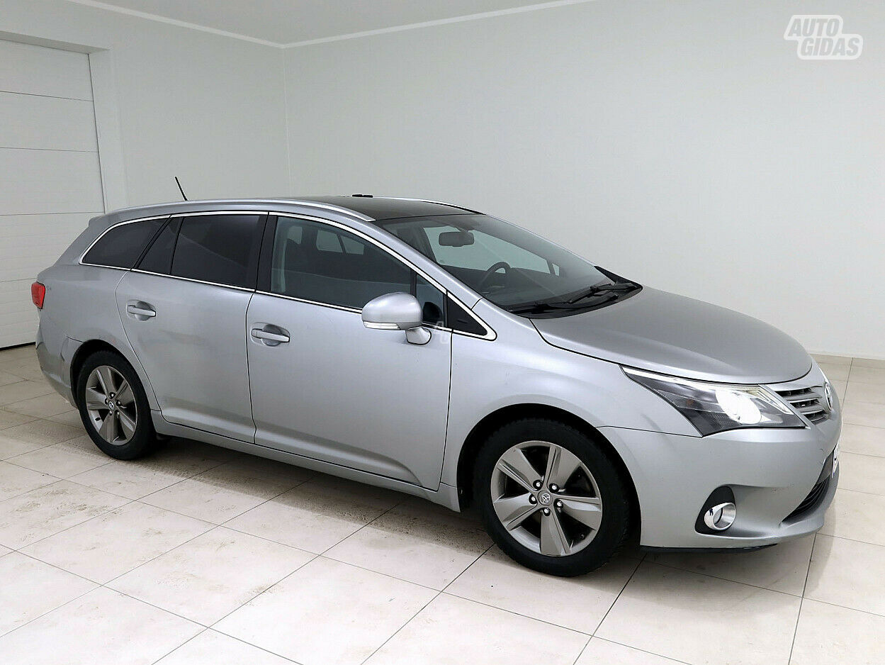 Toyota Avensis D-CAT 2014 y
