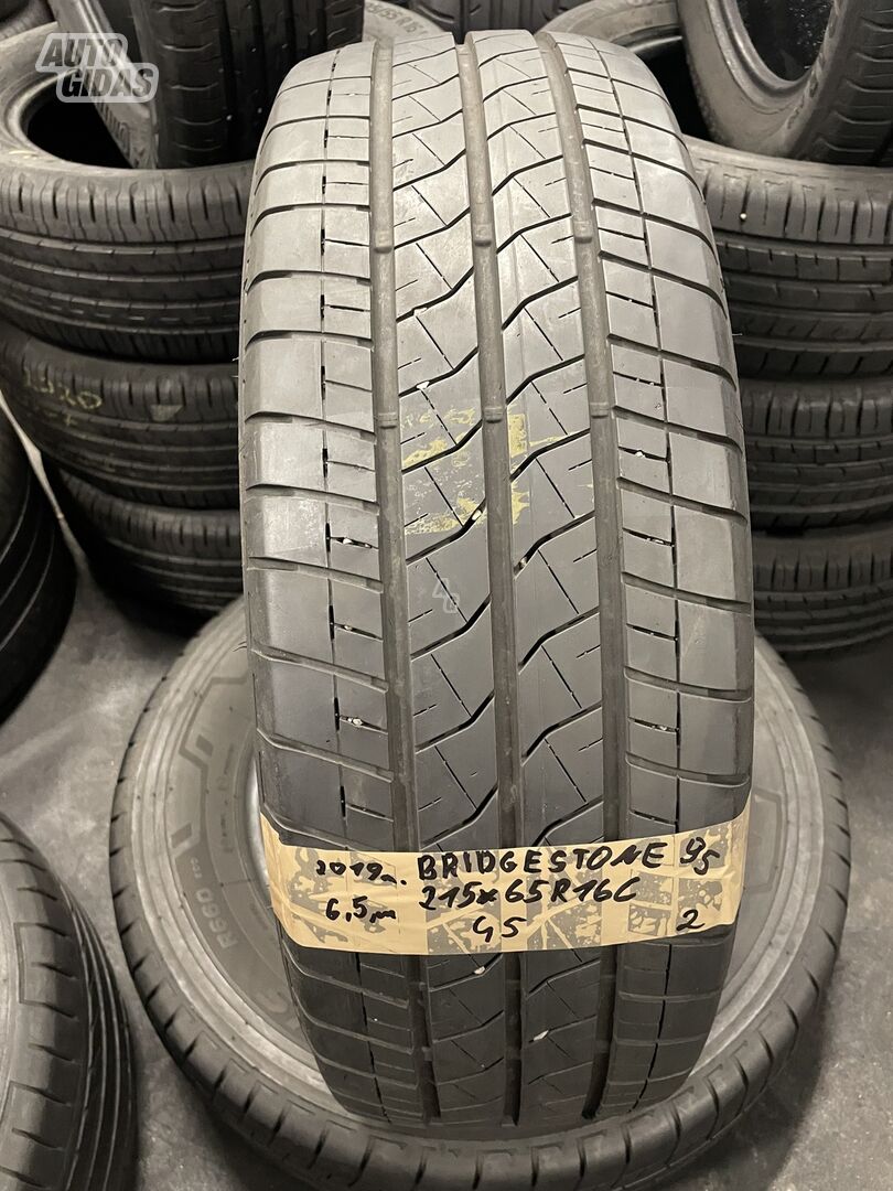 Bridgestone R16C summer tyres minivans