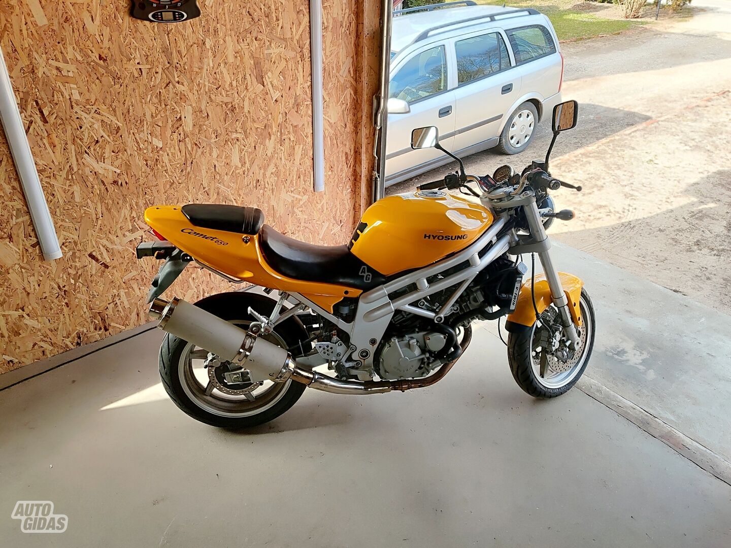 Hyosung GT Comet 2005 y Classical / Streetbike motorcycle