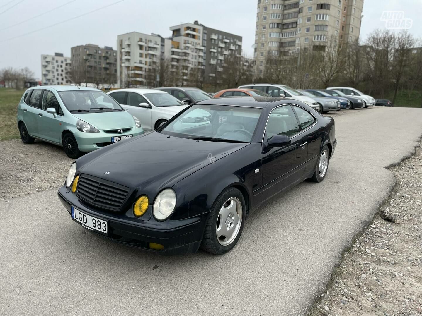 Mercedes-Benz CLK 320 W208 1999 y