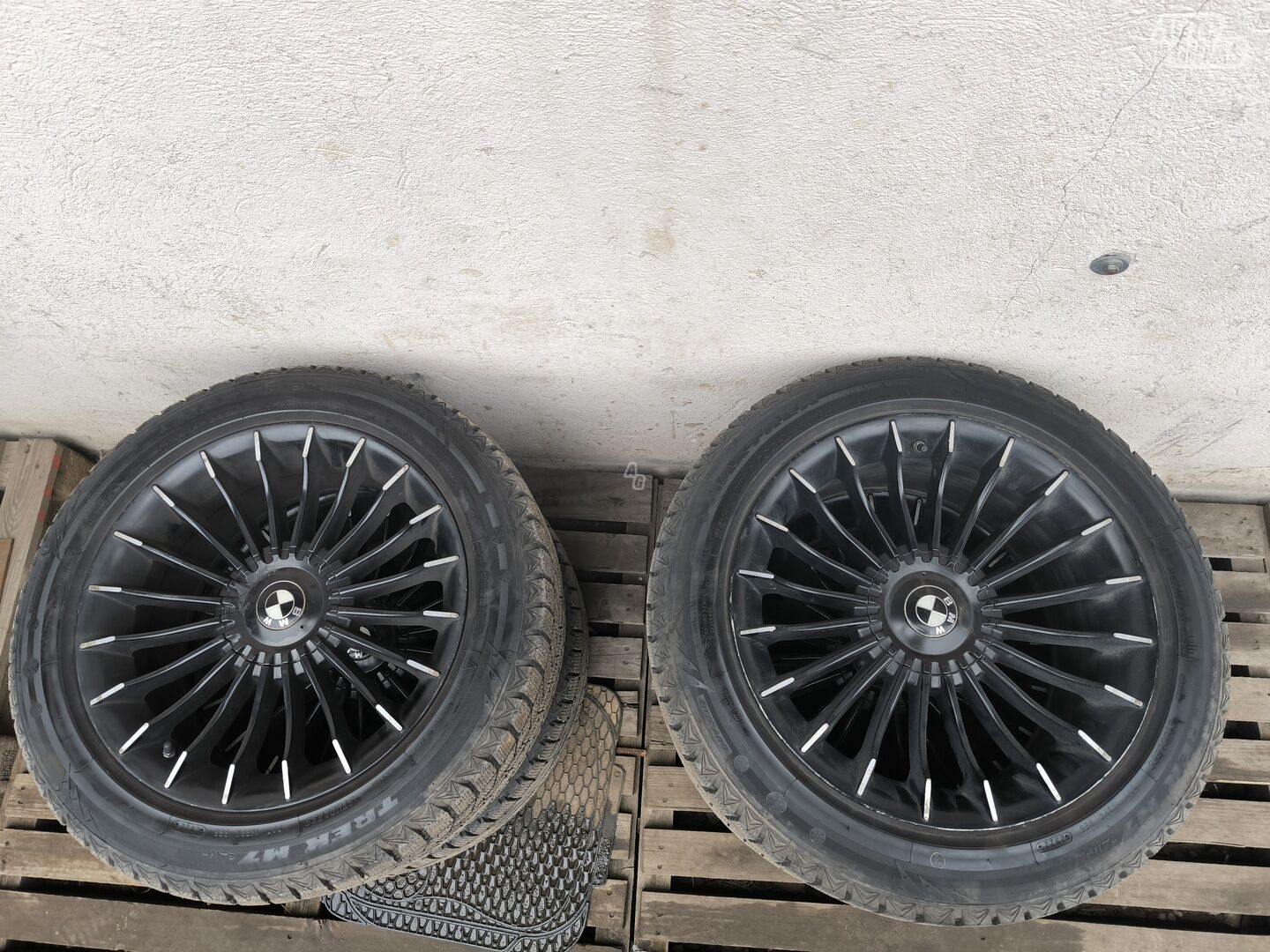 Maxtrek M7 R18 winter tyres passanger car