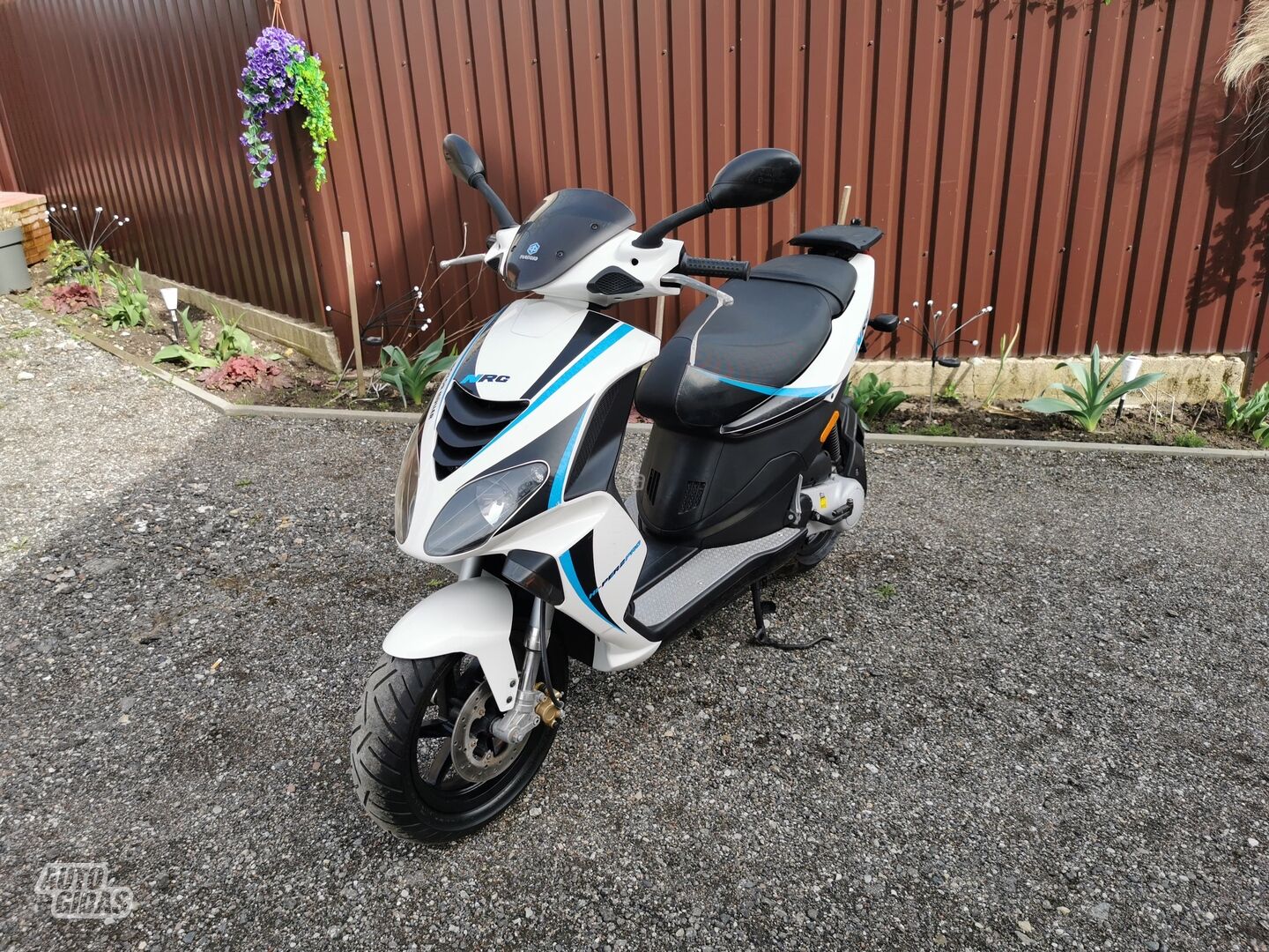 Piaggio NRG 2015 y Scooter / moped