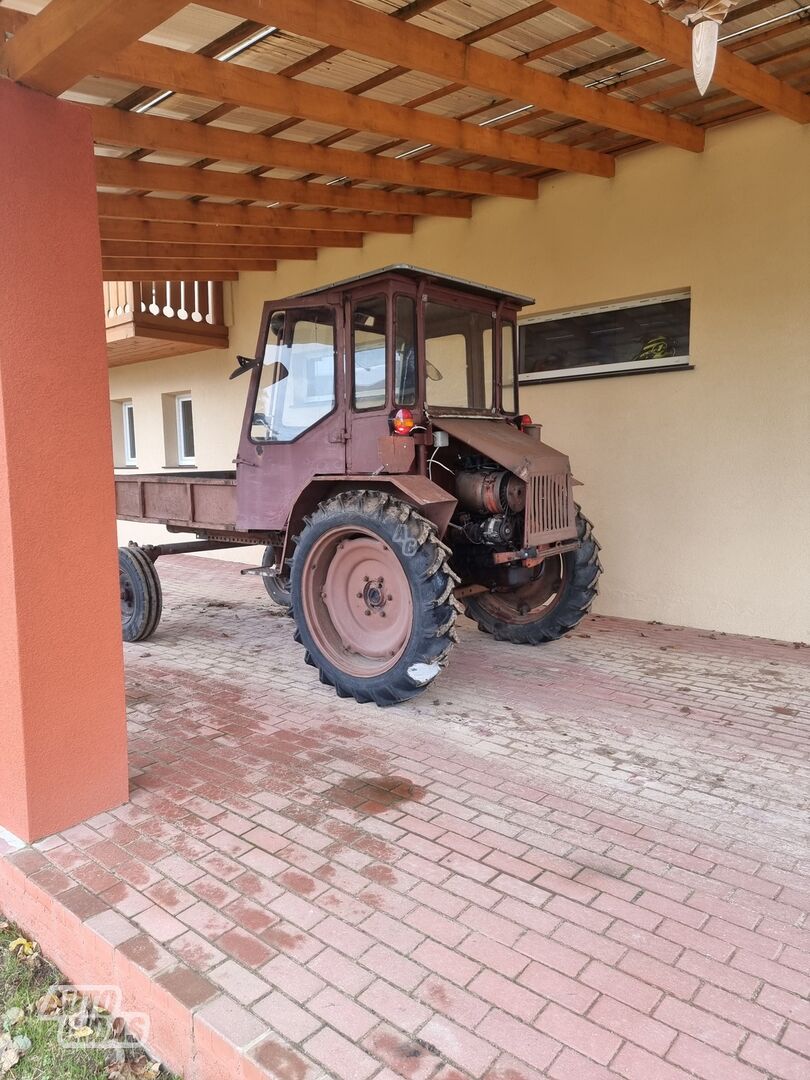 Belarus T16 1985 y Tractor