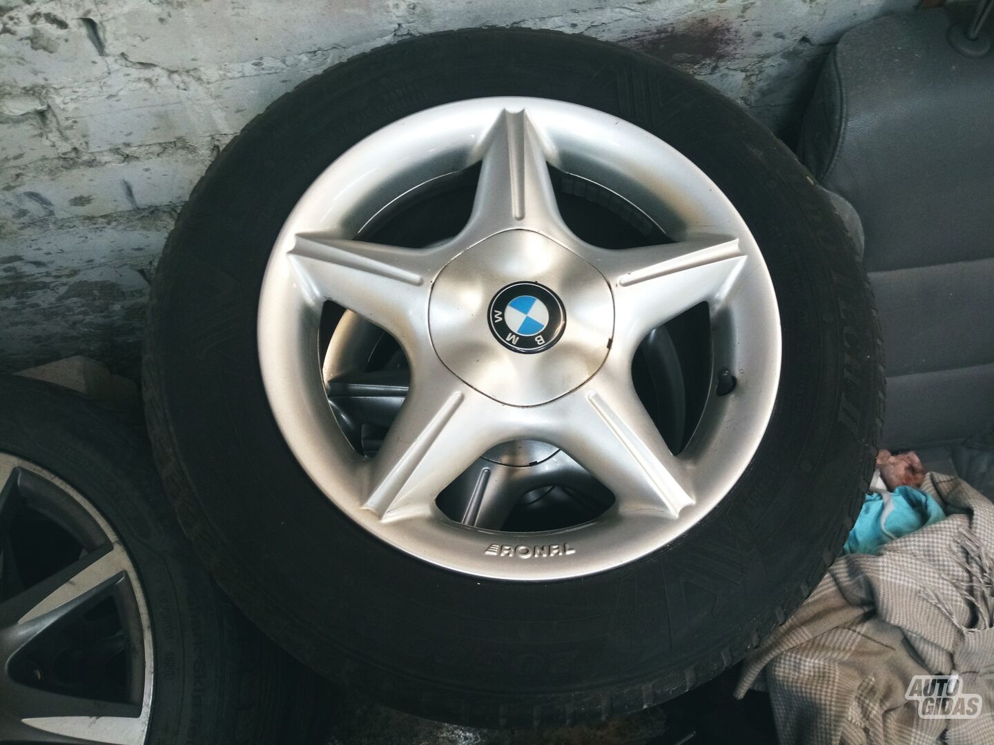 BMW 320 R15 литые диски