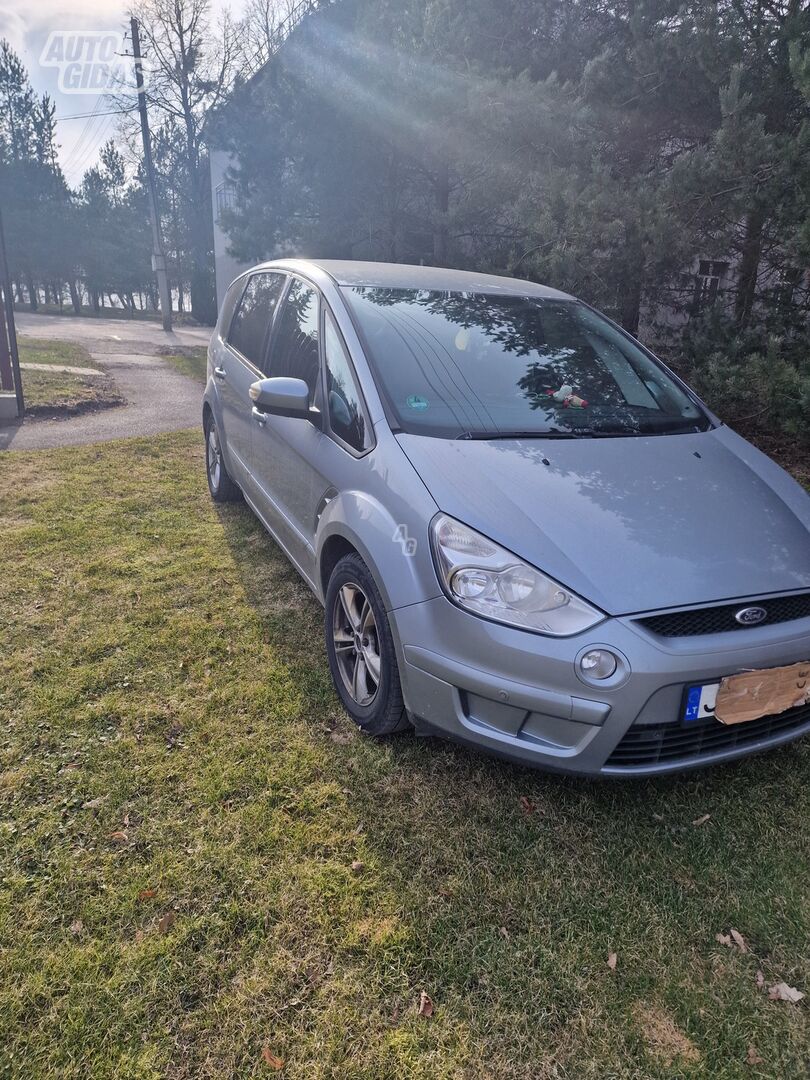 Ford S-Max 2009 г Седан