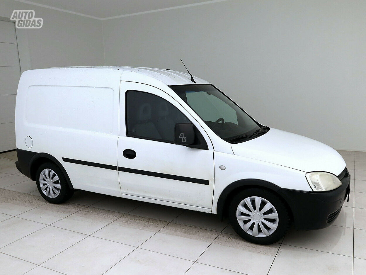 Opel Combo 2005 y Combi minibus