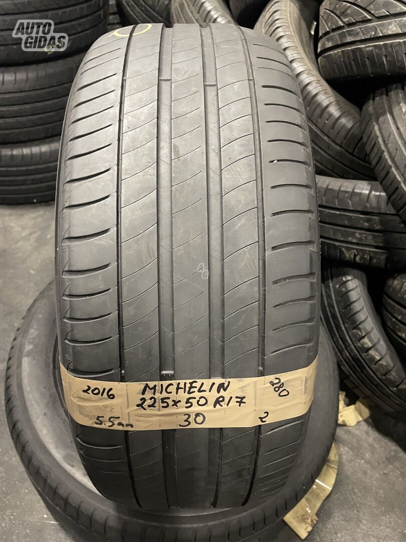 Michelin R17 летние шины для автомобилей