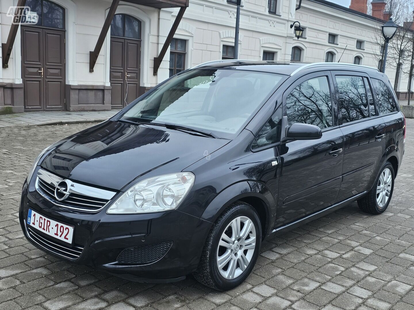 Opel Zafira IŠSIMOKĖTINAI 2009 y