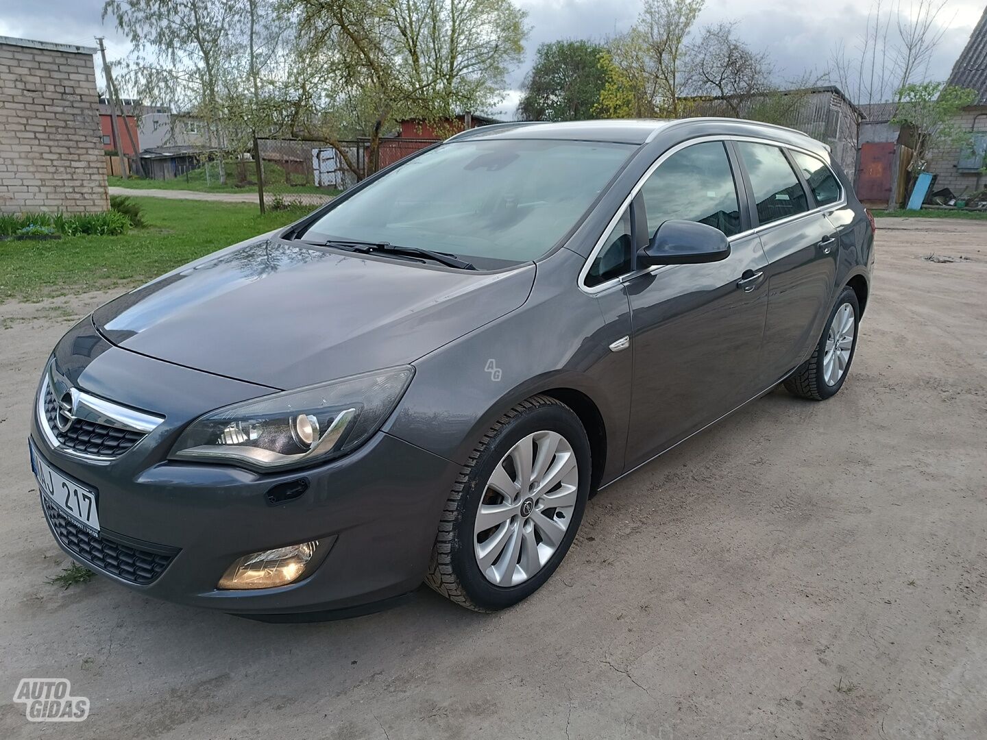 Opel Astra IV 2011 г