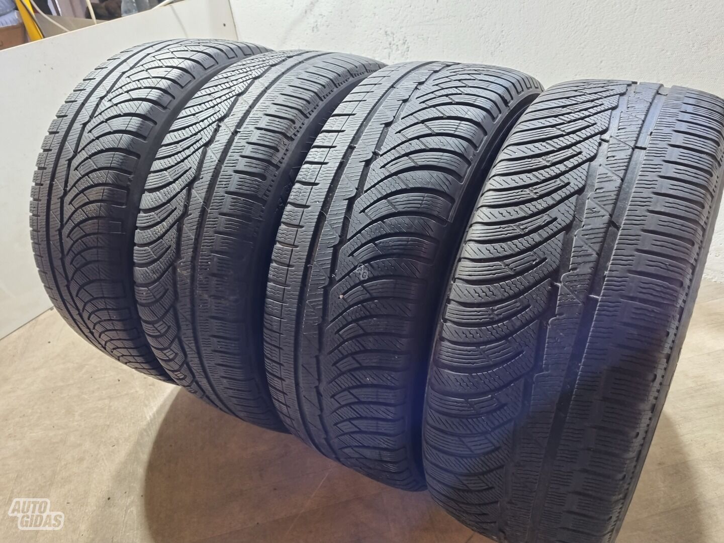 Michelin 5mm R18 универсальные шины для автомобилей