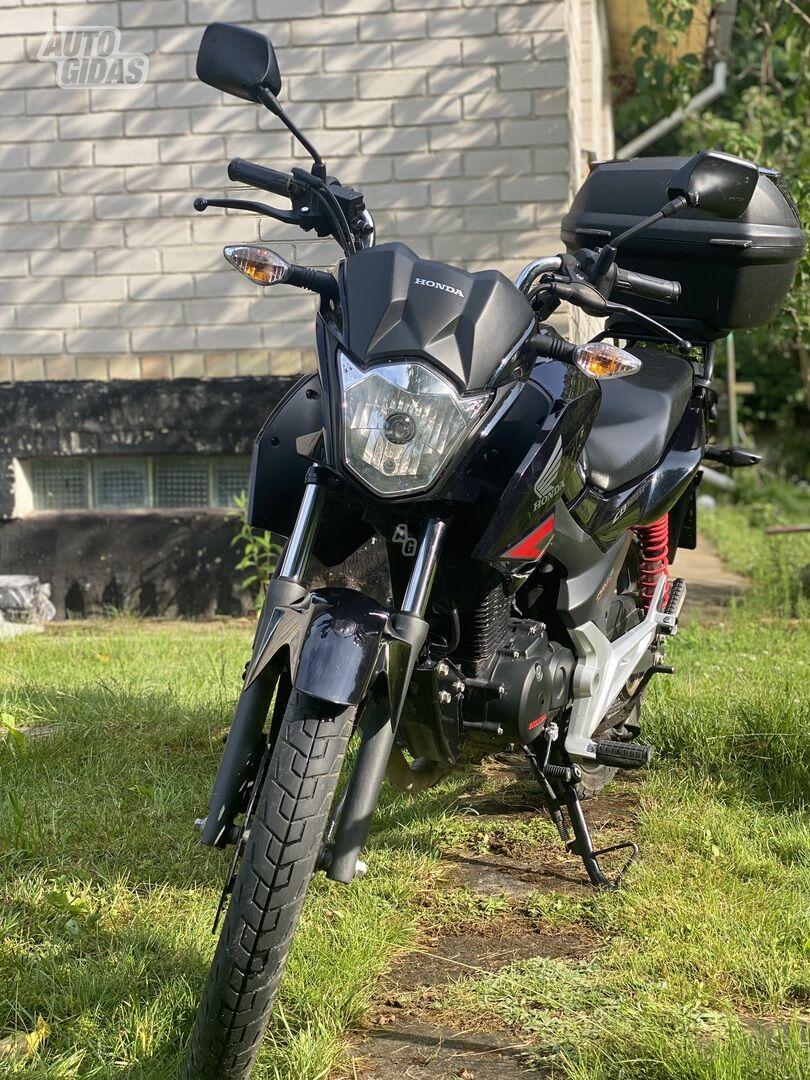 Honda CBF 2016 г Классический / Streetbike мотоцикл