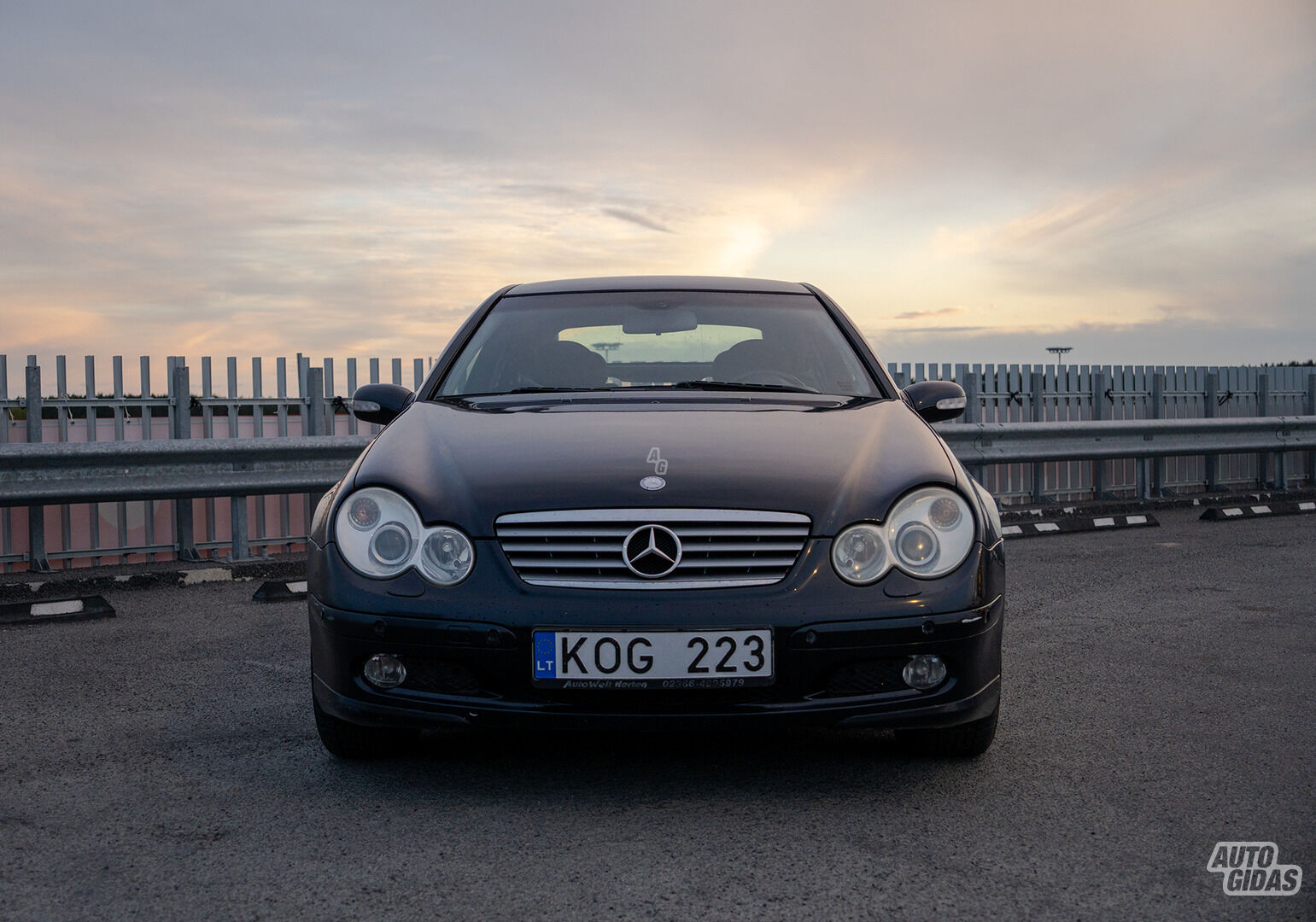 Mercedes-Benz C 200 W203 CDI 2003 y