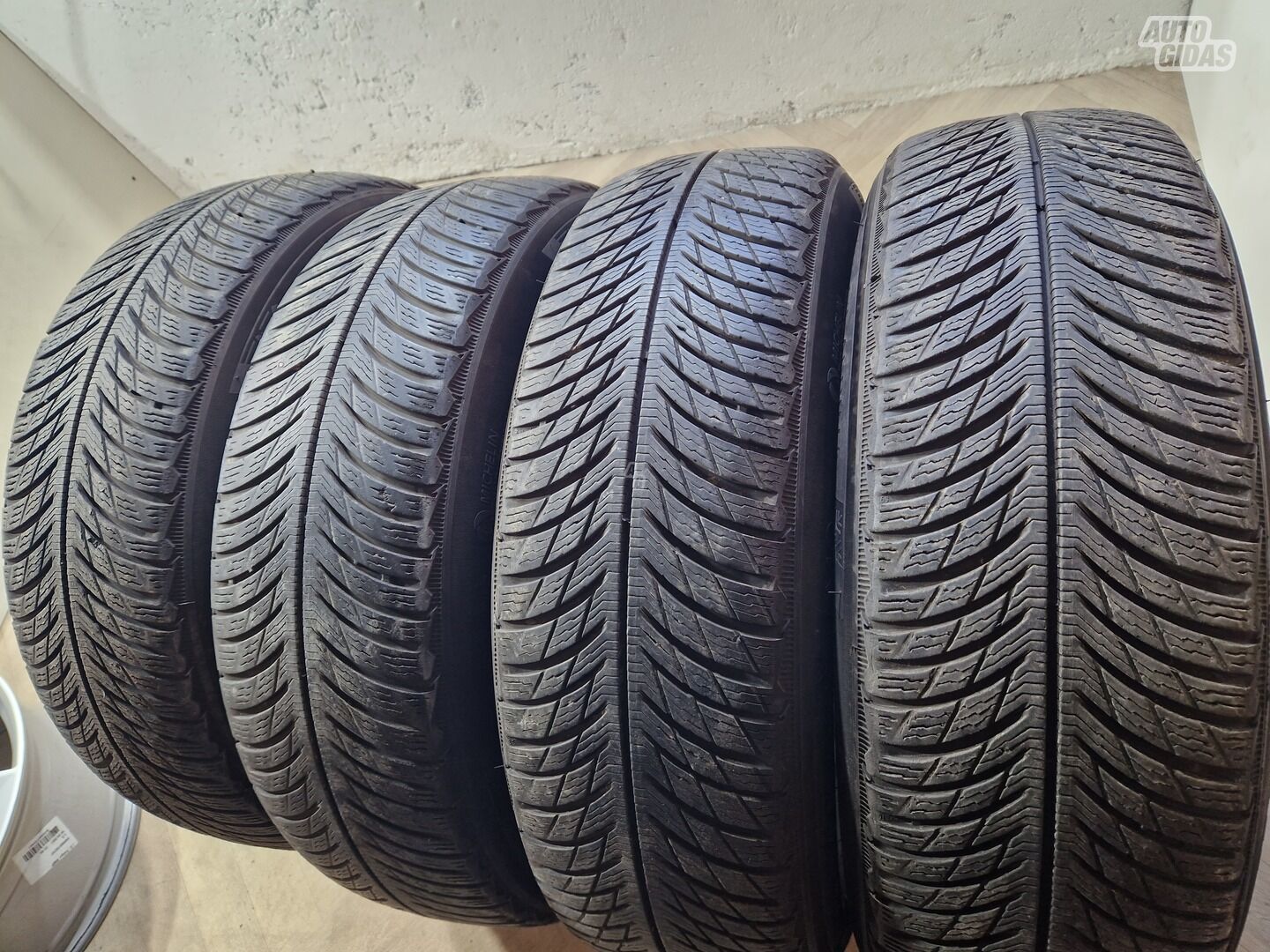 Michelin 6mm, 2020m R17 universal tyres passanger car