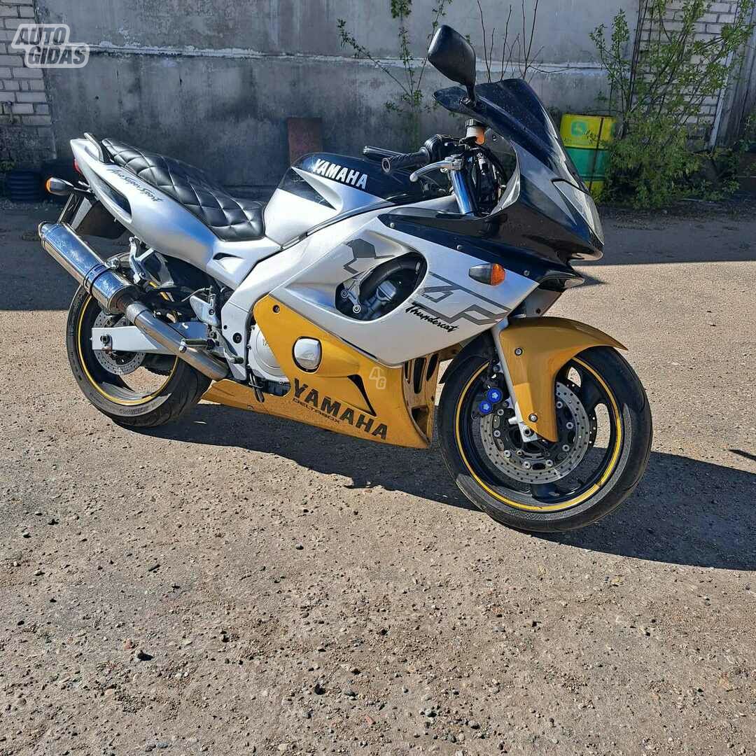 Yamaha YZF 2001 y Touring / Sport Touring motorcycle