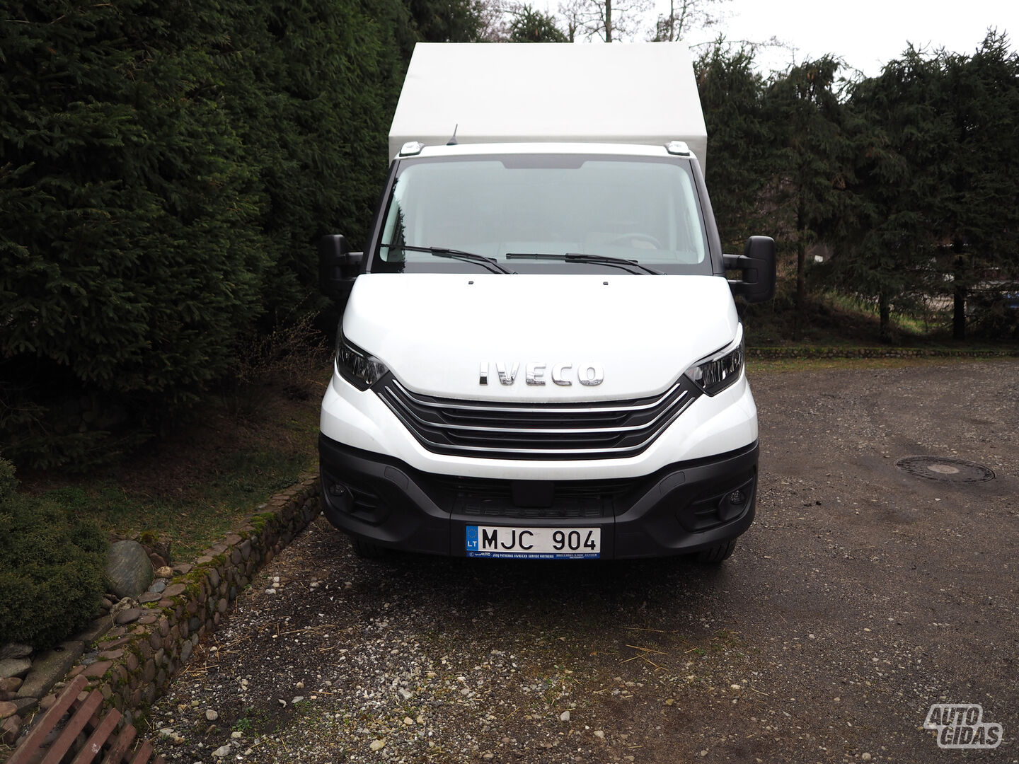 Iveco 35C18 2022 y Commercial auto (with box)