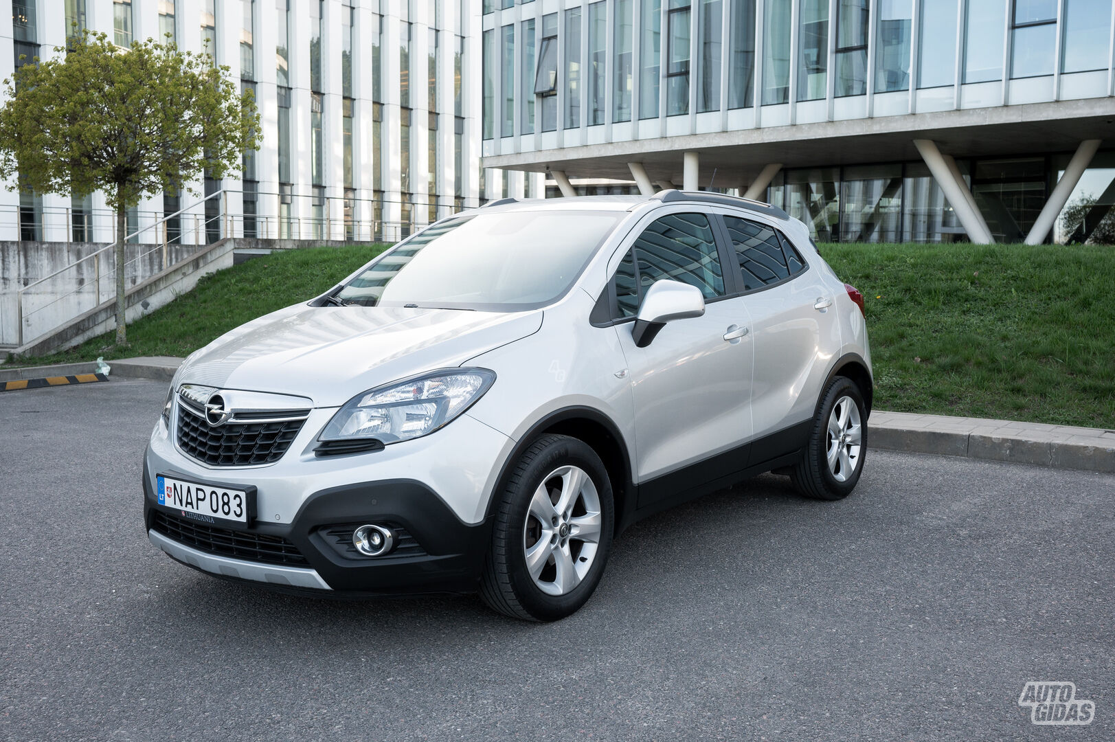 Opel Mokka 2015 y Hatchback